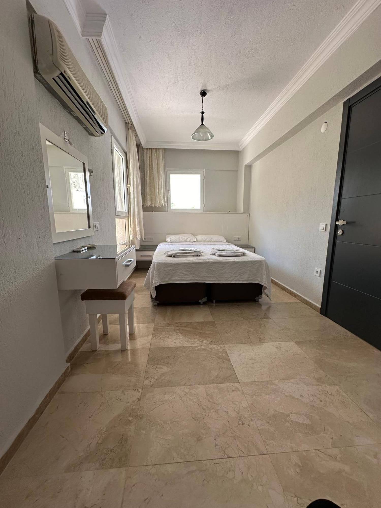 Kelebek Apartments Kalkan Esterno foto