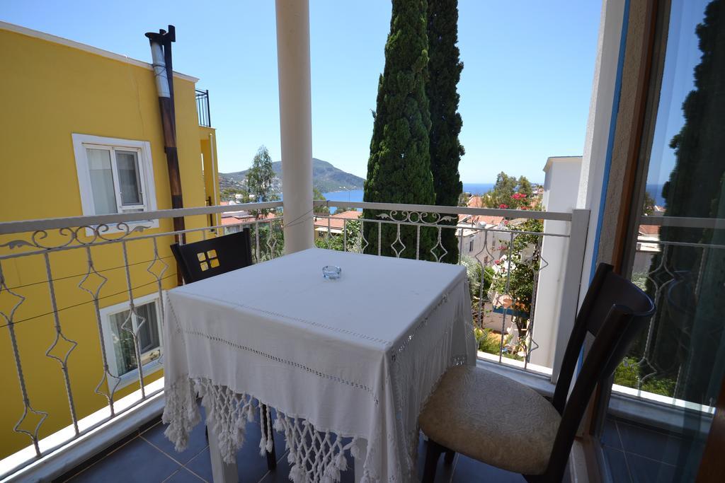 Kelebek Apartments Kalkan Esterno foto